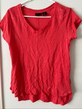 🌷5/$10🌷Tahari Women’s Red V-Neck Short Sleeve Top